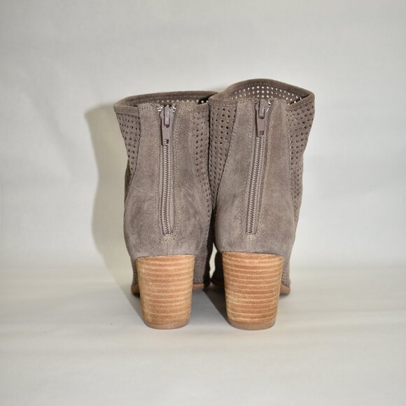 $180 JEFFREY CAMPBELL JANELLE TAUPE LASER CUT BOOTIE SLOUCHY SUEDE 7.5 (TPO14) - Picture 4 of 5